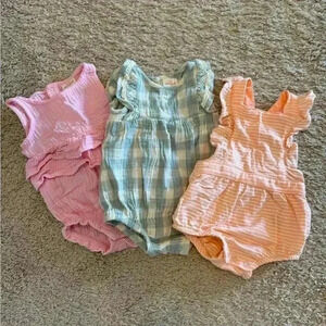 Lot of 4 Cat & Jack Baby Girl Bubble Rompers 3-6 months